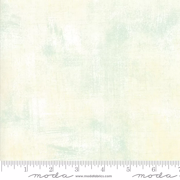 071 Grunge Basics Essence