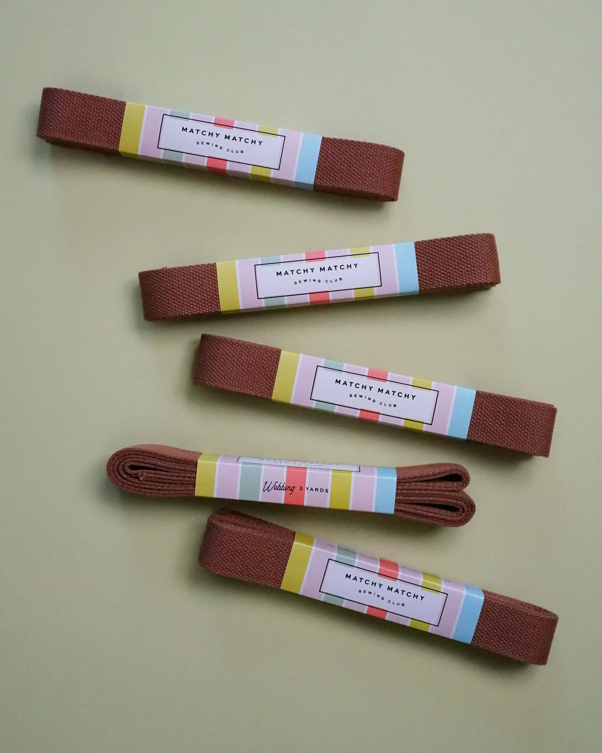 Brown Webbing: 3 yards